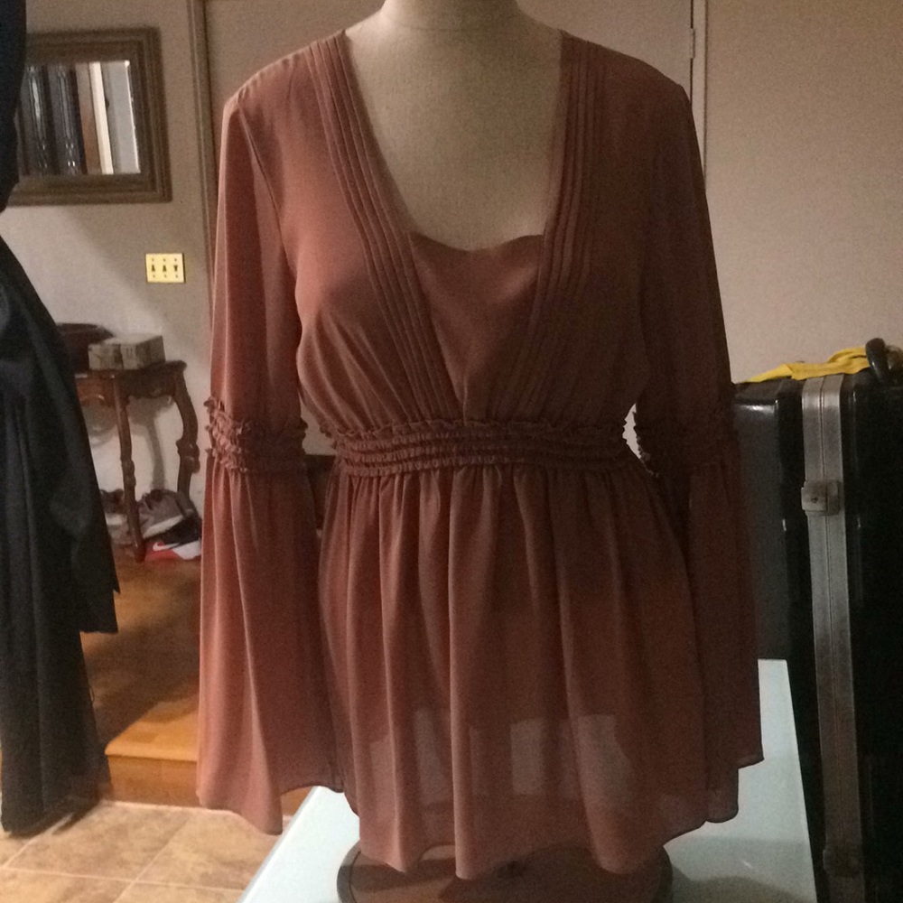 NWOT BEAUTIFUL MAX EDITION MAUVE PEASANT TOP